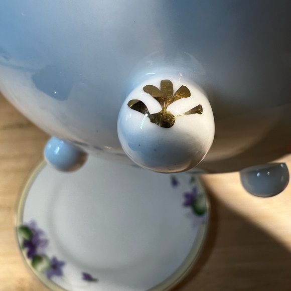 Antique Hand Painted Nippon Footed Bowl and Saucer with Violets and Gold Details - Picture 4 of 8